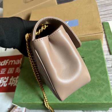739682 18X13.5X8cm MP  (3)
